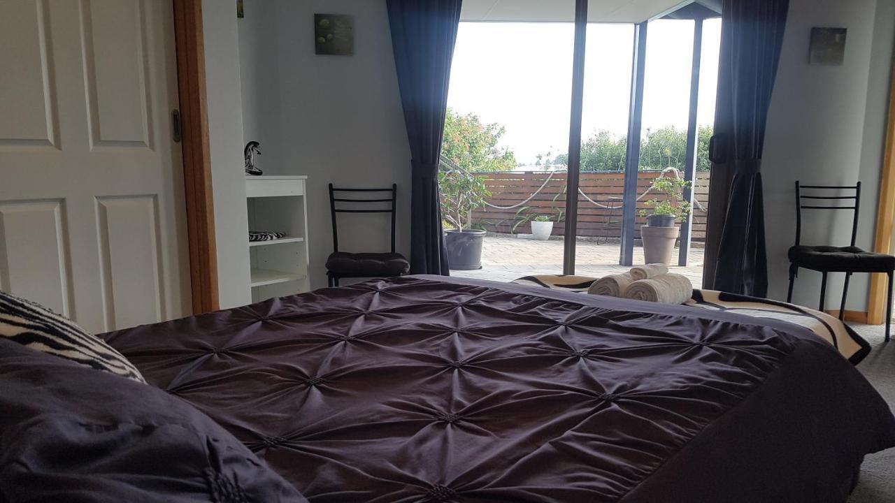 Lewi Waters Bed & Breakfast Lewisham Dış mekan fotoğraf