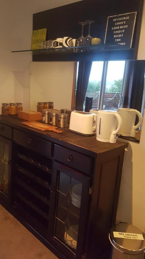 Lewi Waters Bed & Breakfast Lewisham Dış mekan fotoğraf